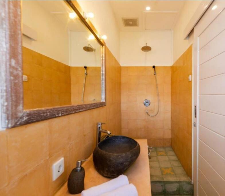 House Apartment *